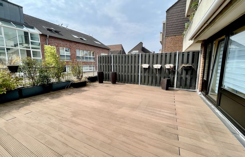 Wohnen mit Wohlfühlcharakter – großzügige 3-Zimmer-Wohnung mit traumhafter Terrasse in Meerbusch